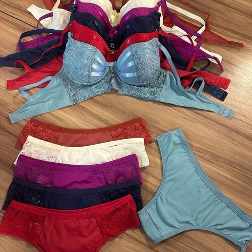 imagem Conjunto Bojo Básico tanga 